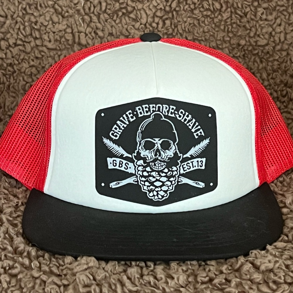 SnapBack skull hat, red, black and white